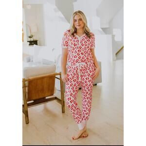 Shirley & Stone pajama set top & joggers Valentines Leopard spots Pink NWT